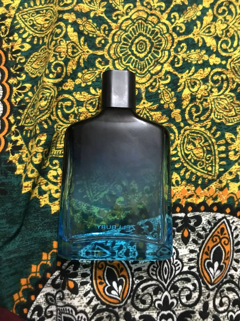 Blue perfume 1