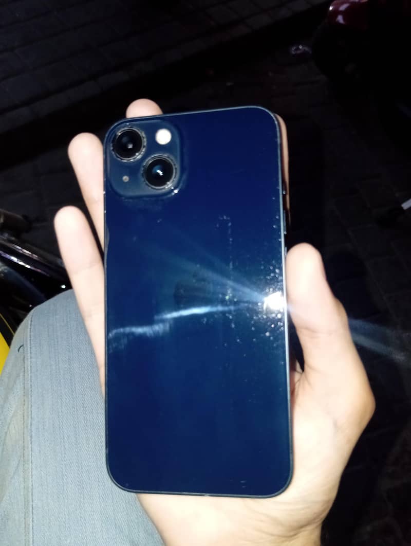 Apple iPhone 13 2