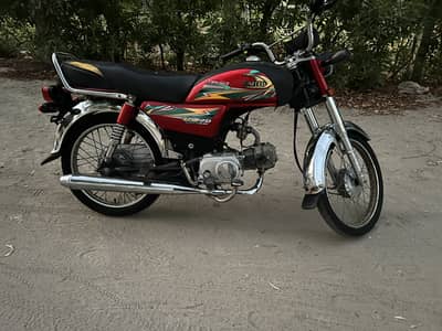 Honda CD 70 (2023 Model) - Mint Condition for Sale!