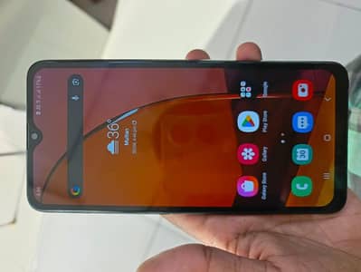 Samsung a20s 3/32 condition used