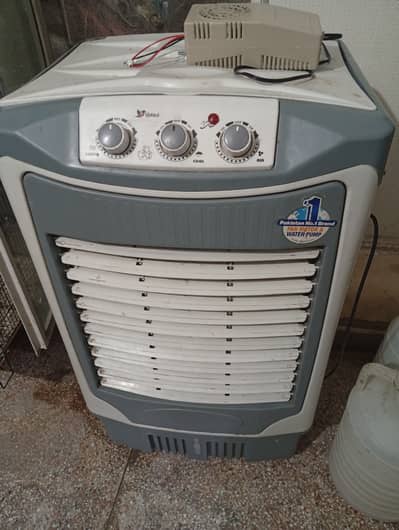 AC DC room cooler for rehoming