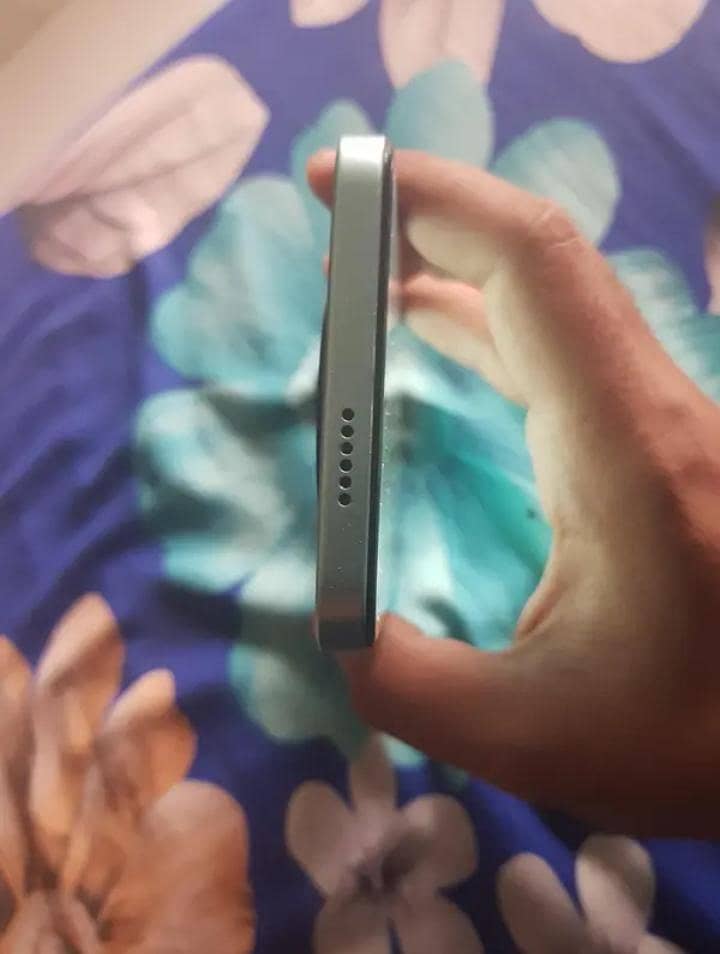 Tecno SPARK 30C 4