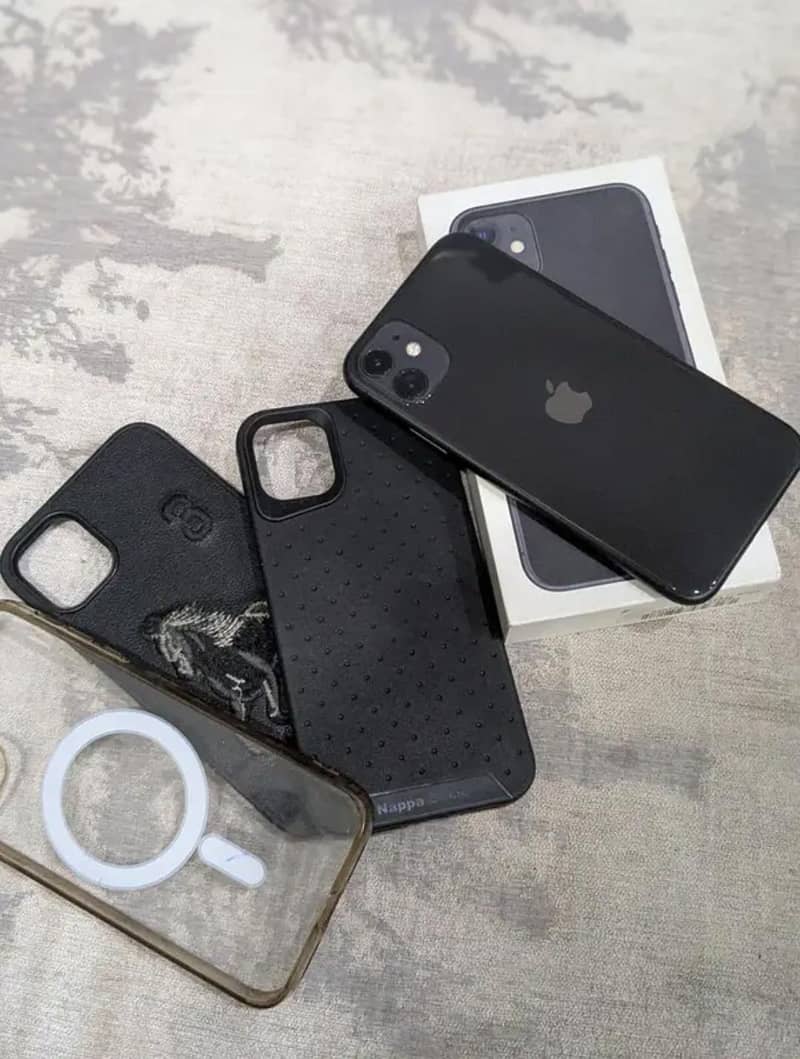 iPhone 11 3
