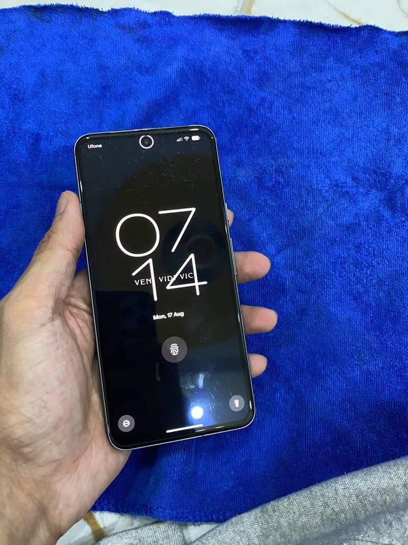 Google Pixel 8 2
