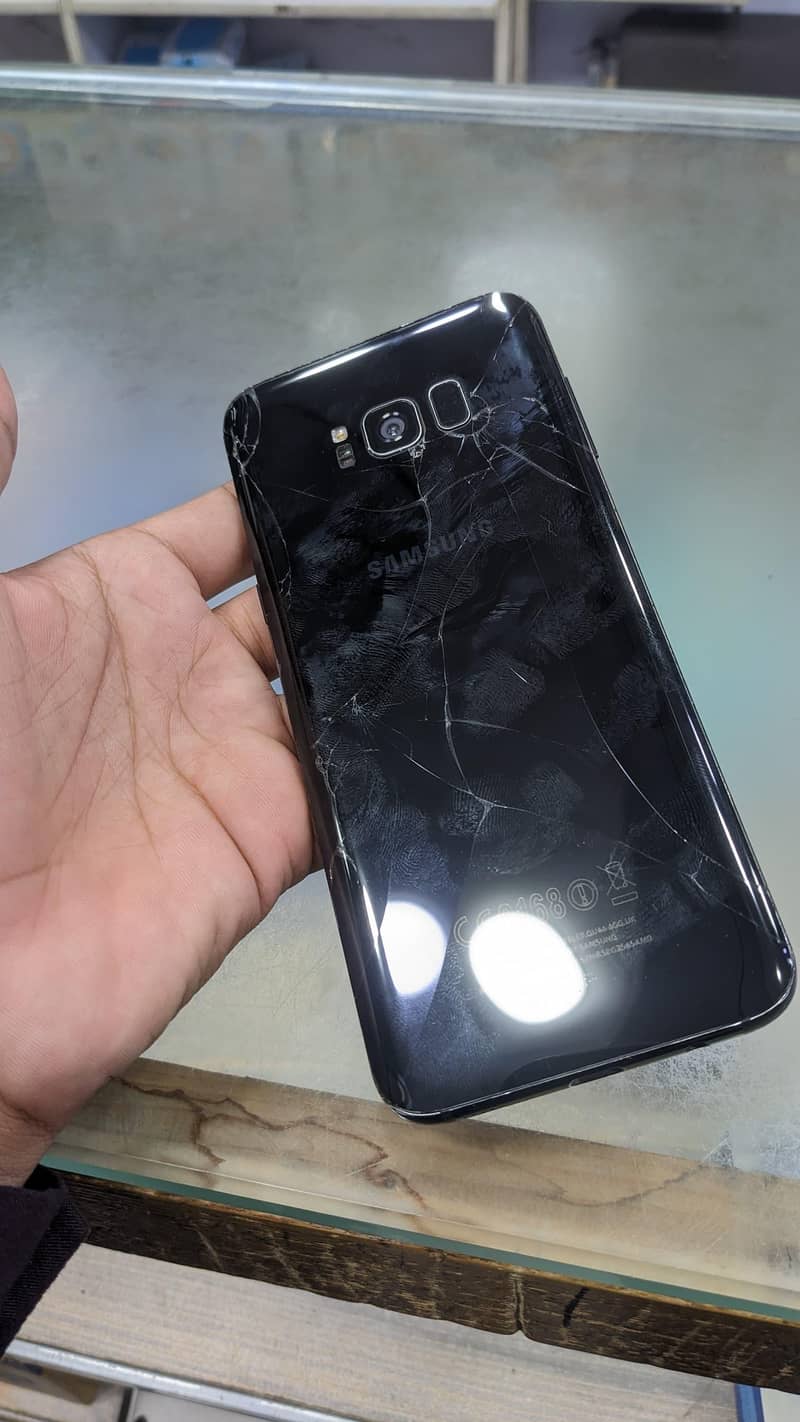 Samsung Mobile S8 Plus 2