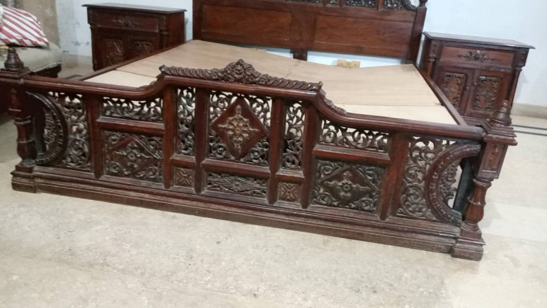 King Size Chinyoti Bed 1
