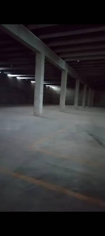 27000 SQEAR FIT HALL FOR RANT MAIN MOLTAN ROAD LAHORE