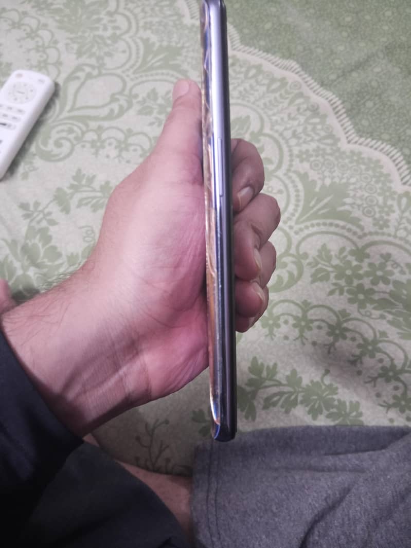 One Plus 9 4