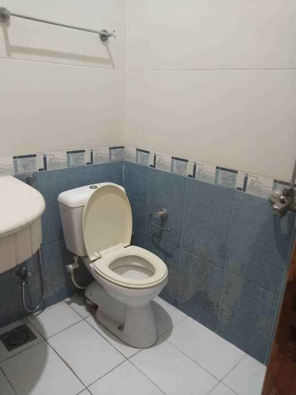 E11 Upper Portion Cheap 3bed 6