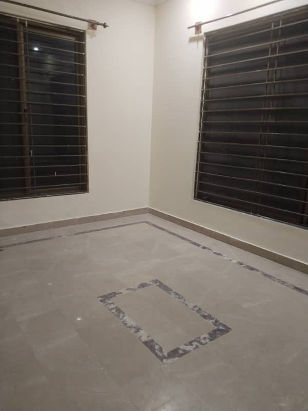 E11 Upper Portion Cheap 3bed 21