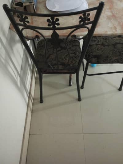 Dining Table Available for Sale
