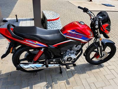 honda CB125 only 2400 geniuine driven