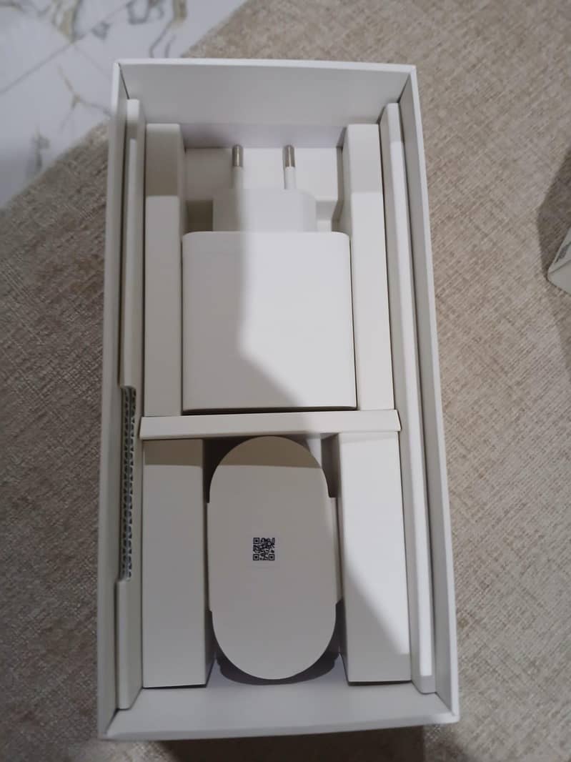 OPPO A6s pro 6