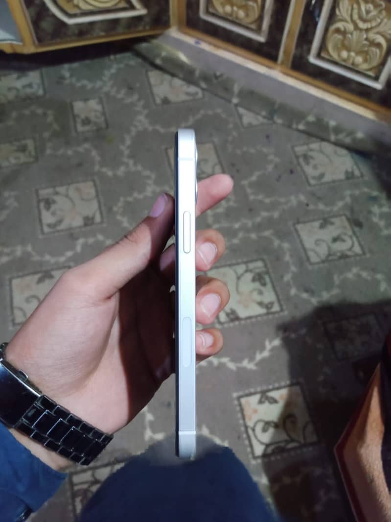 Apple iPhone 12 2