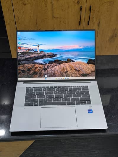 HP ZBook Studio 16 G9 Laptop - RTX 3070 Ti 8GB - Core i7 12th Gen