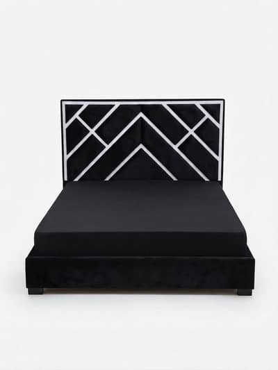 Modern Black & White Velvet King Size Bed For Sale (Luxury Design)