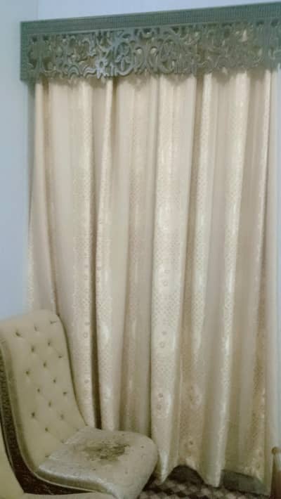 2 curtains
