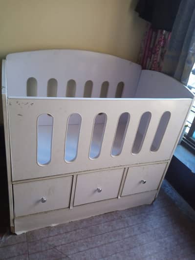 Baby Cot with 3 Storage Drawers – Solid & Spacious