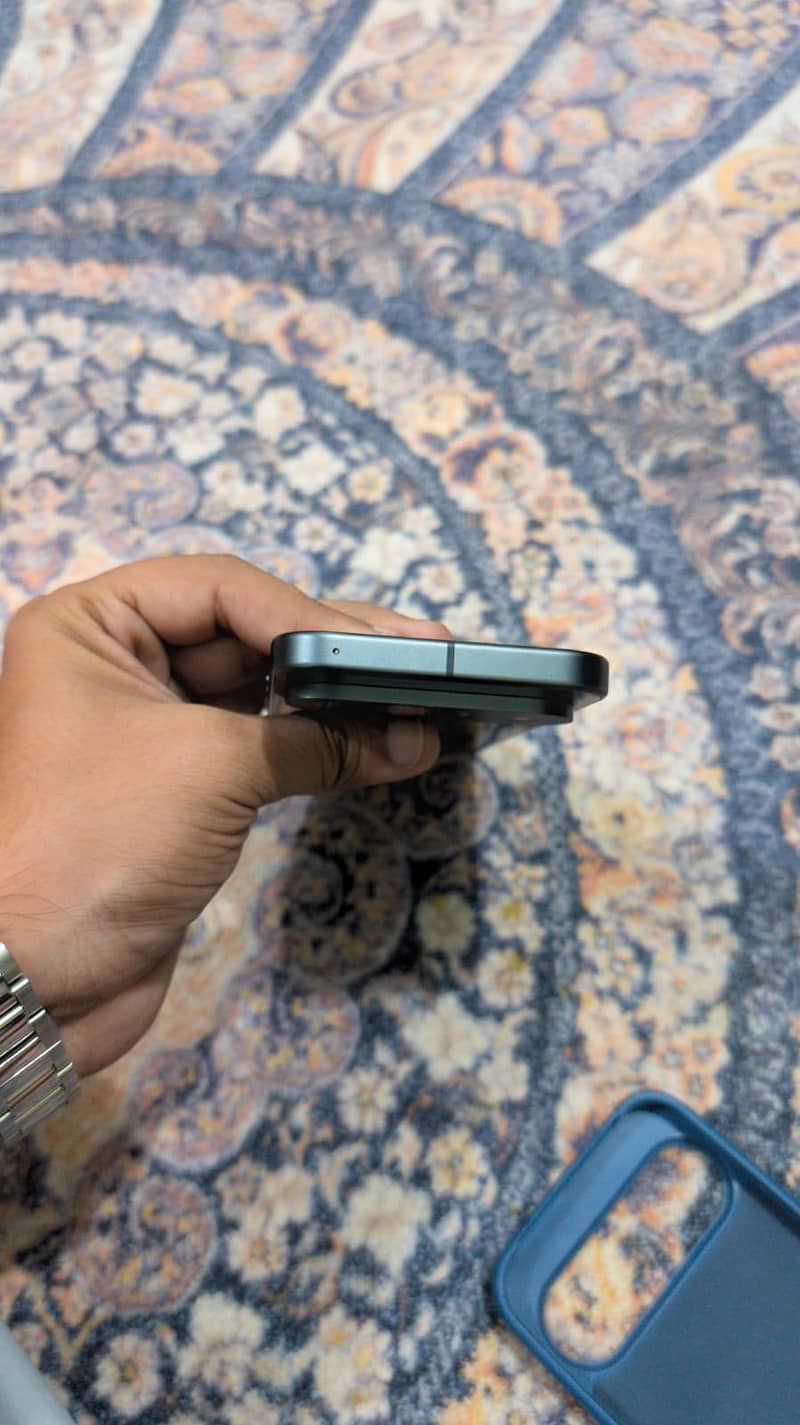 Google Pixel 9 2