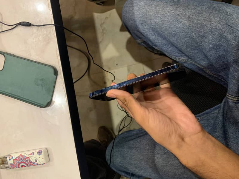 Apple iPhone 12 Pro 4