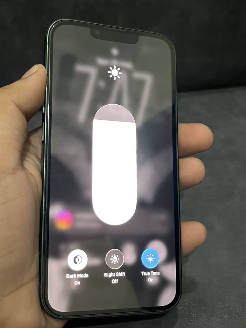 Apple iPhone 13 3