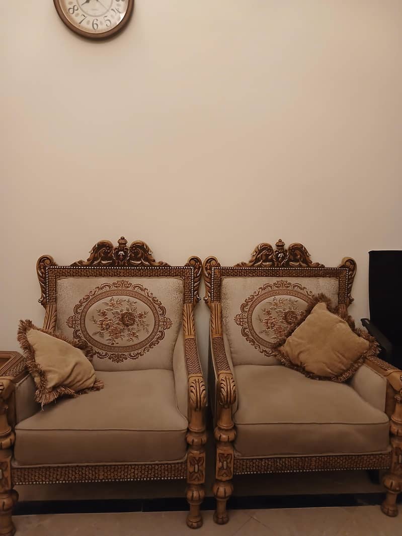 7 seater sofa 0