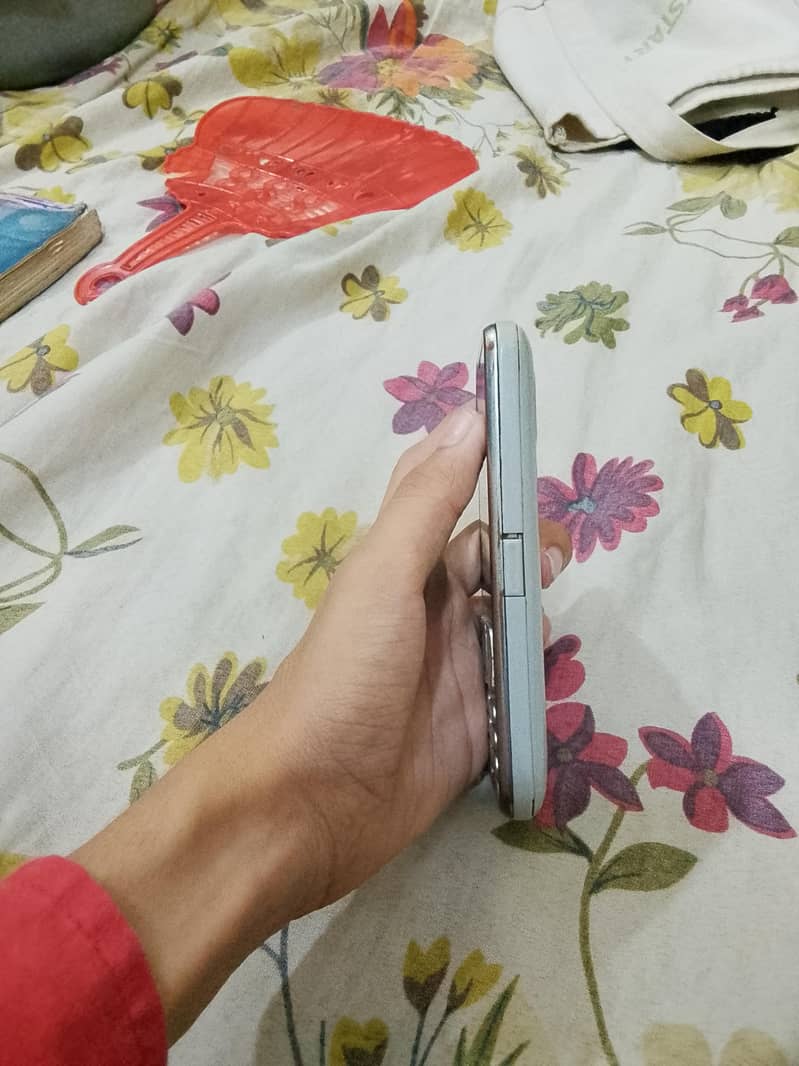 colour silver 2