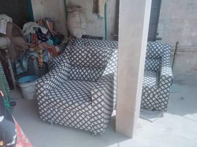 5 seater sofa for sale in used comfortable seating good foam used in s