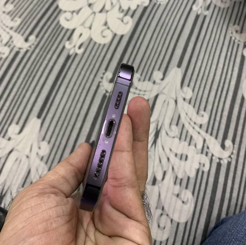 Apple iPhone 14 Pro Max 3