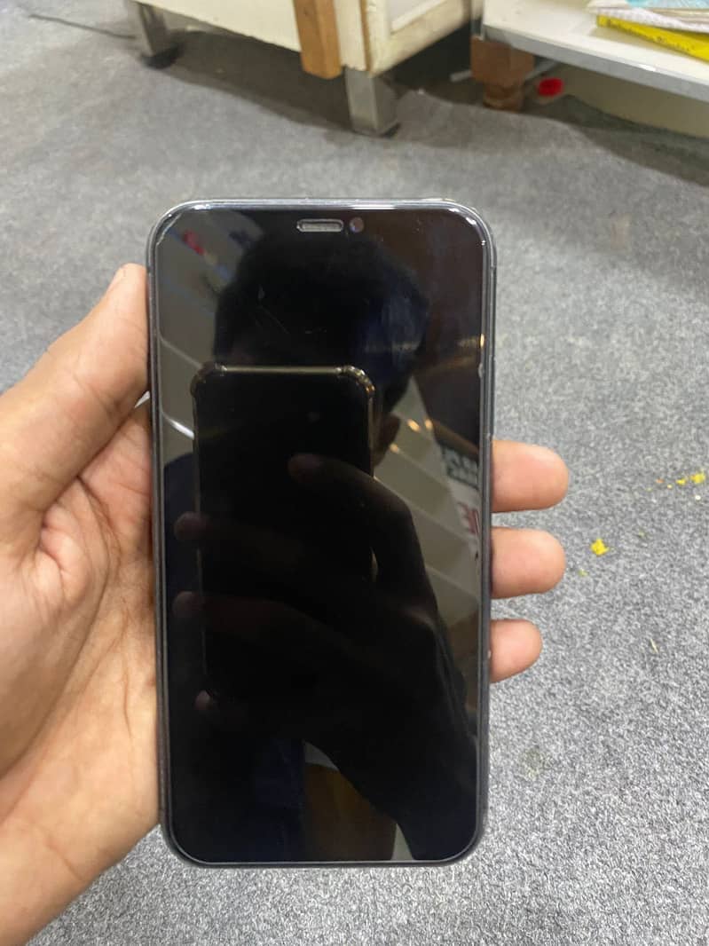 Apple iPhone 11 6