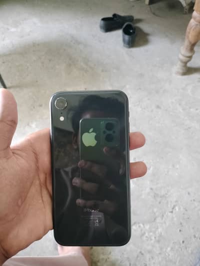 Apple iPhone XR