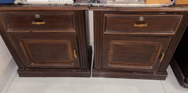 2 side tables