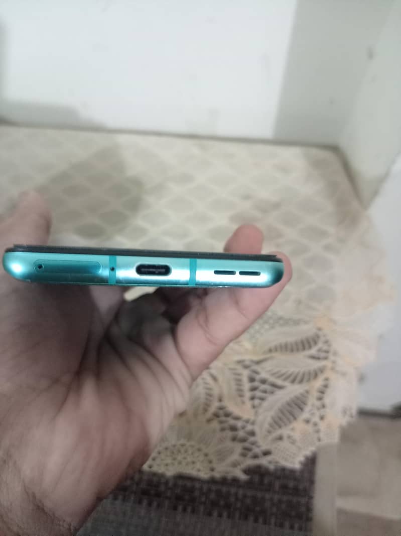 One Plus 8T 1