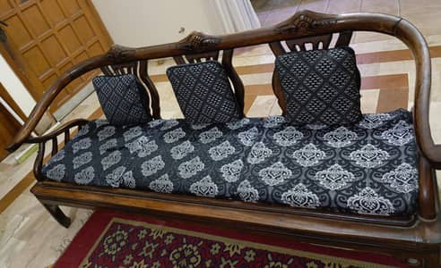 Wooden 5 seater sofa set. VINTAGE STYLE