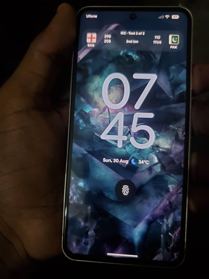 Google Pixel 8 3