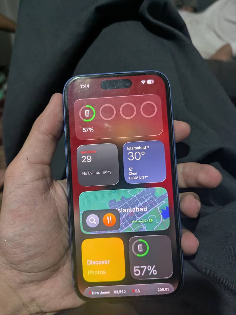 Apple iPhone 16 6
