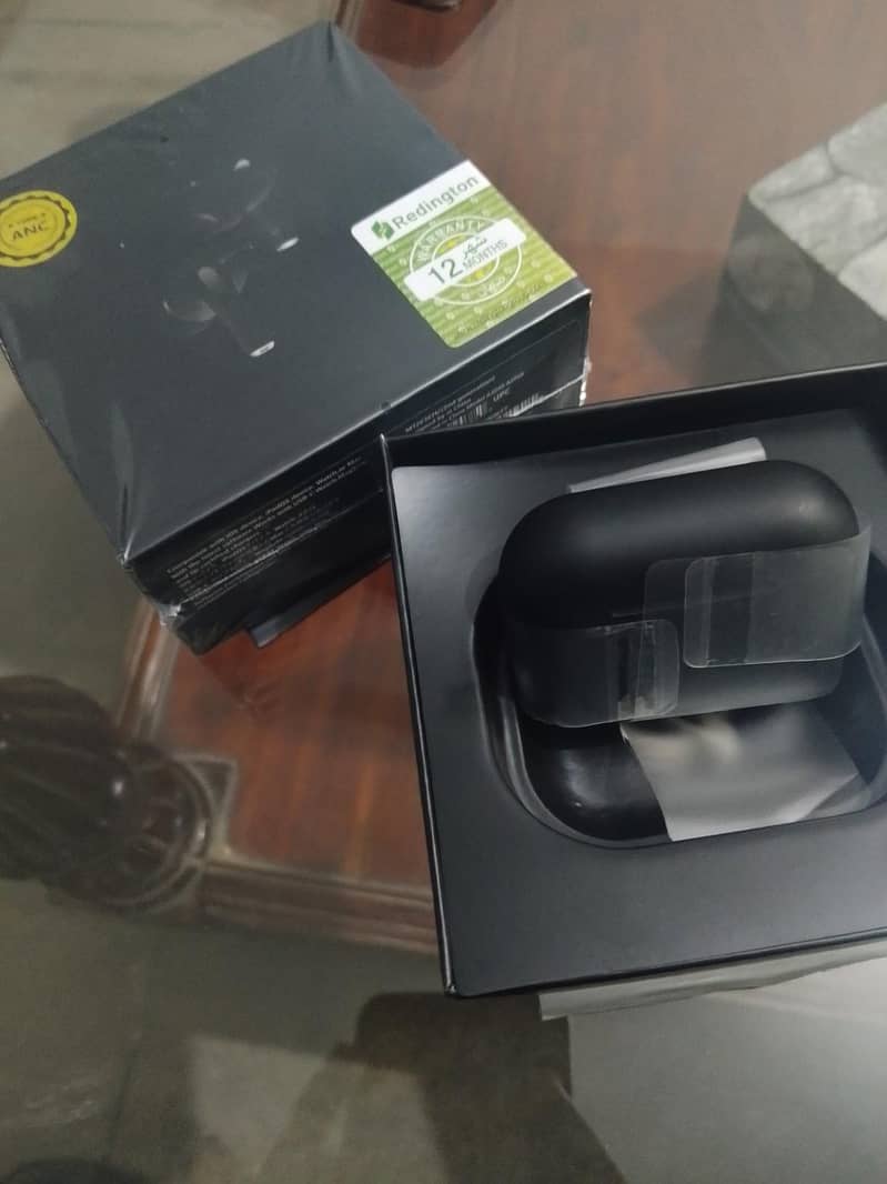 Airbuds Pro 2 1