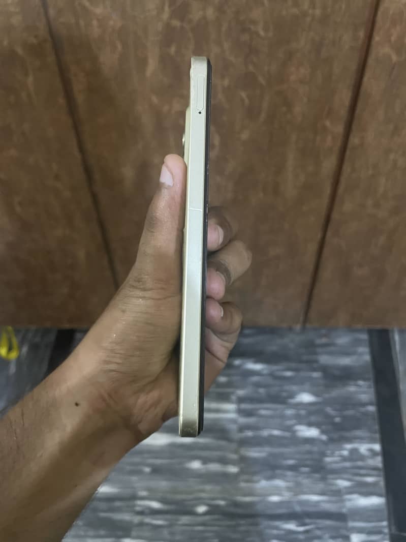 Realme C75 6