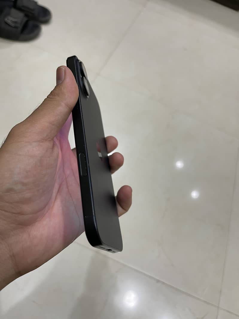 Apple iPhone 16 Plus 1