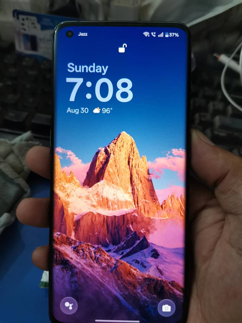 One Plus 10 Pro 5