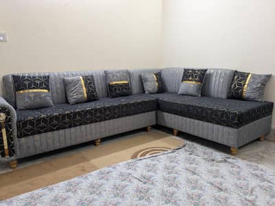 6 seater L shaped sofa brand new