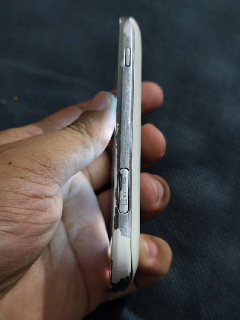 Samsung Mobile Zero 2