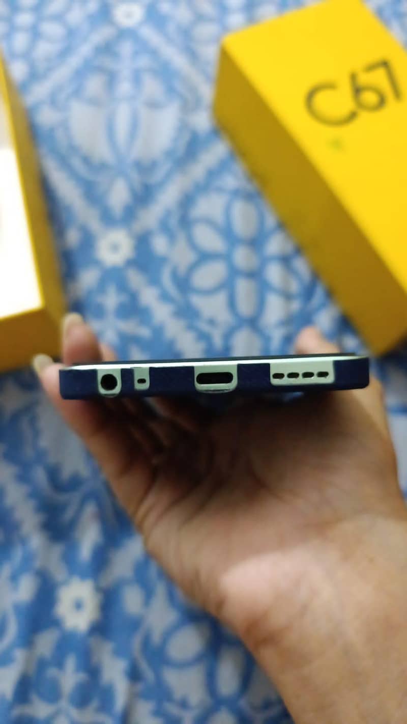 Realme C67 1