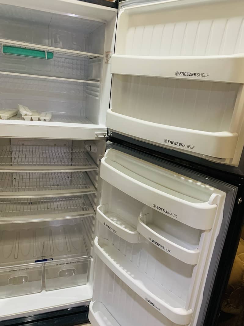 Orient Large Fridge Latest Model 4