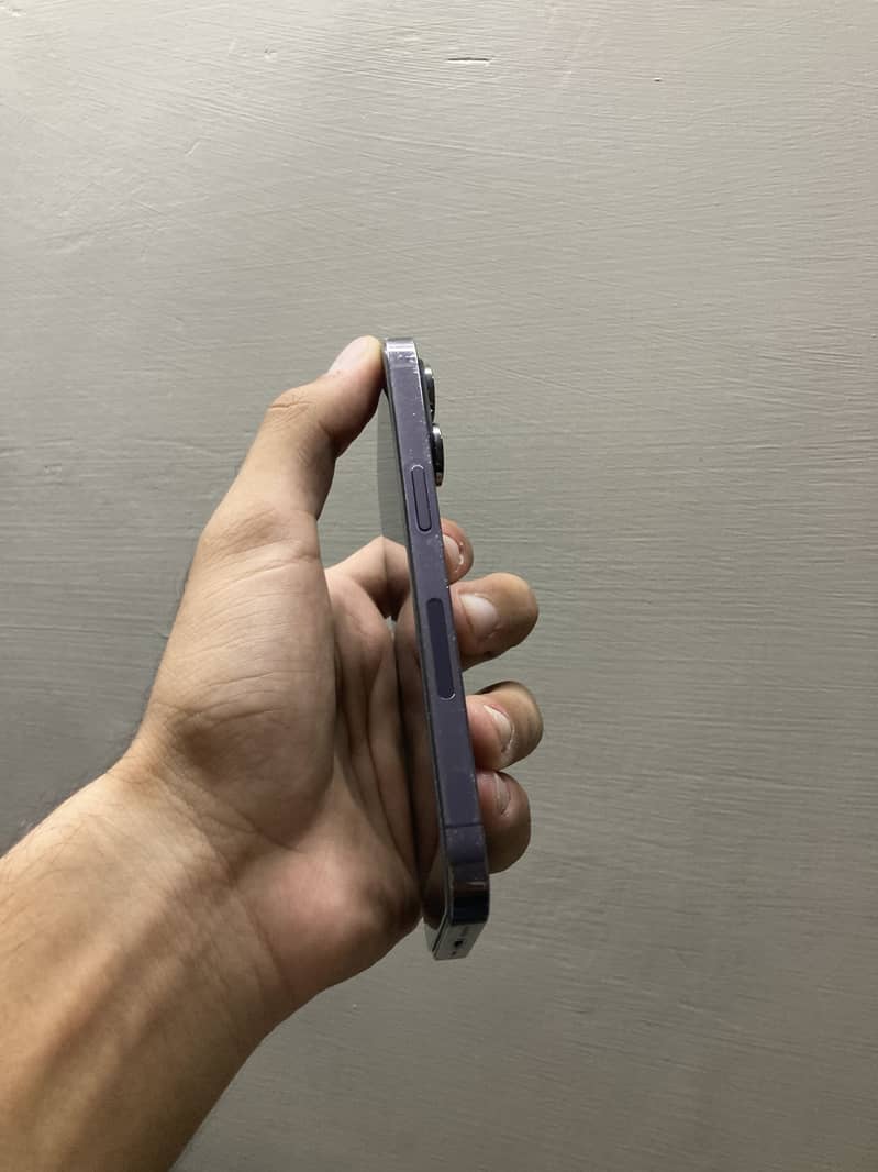 Apple iPhone 14 Pro 3