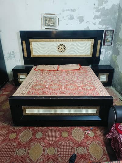 KING SIZE BED | DRESSING TABLE | 2 SIDE TABLES