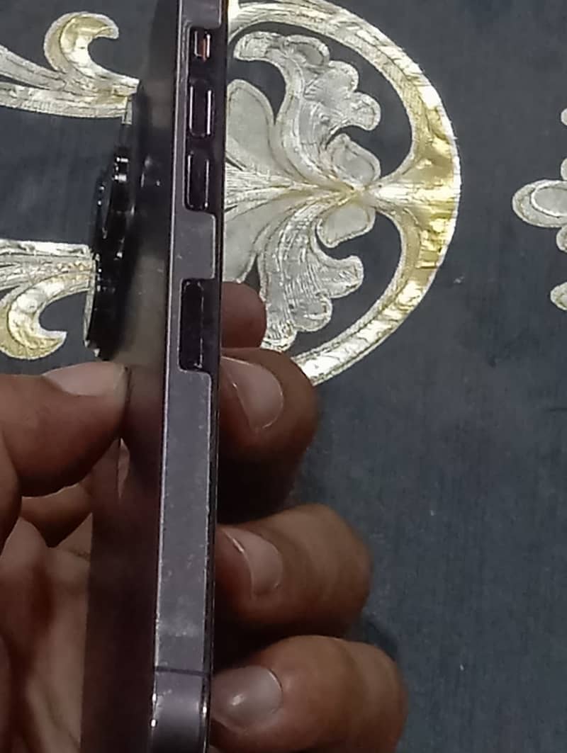 Apple iPhone 14 Pro Max 3
