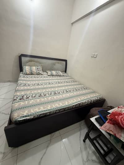  King Size Bed with Mattress for Sale