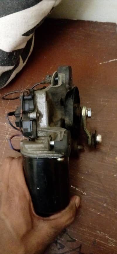 wiper motor