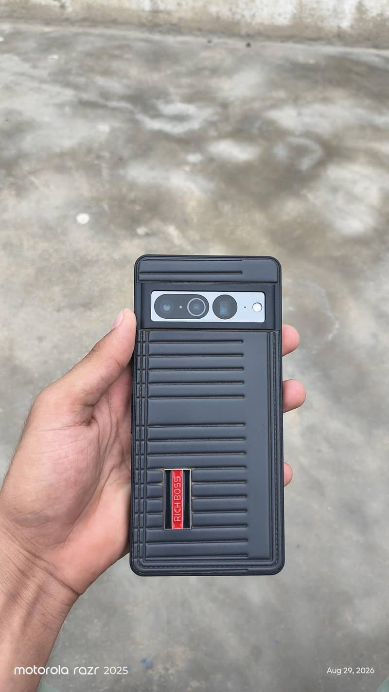 Google Pixel 7 Pro 8